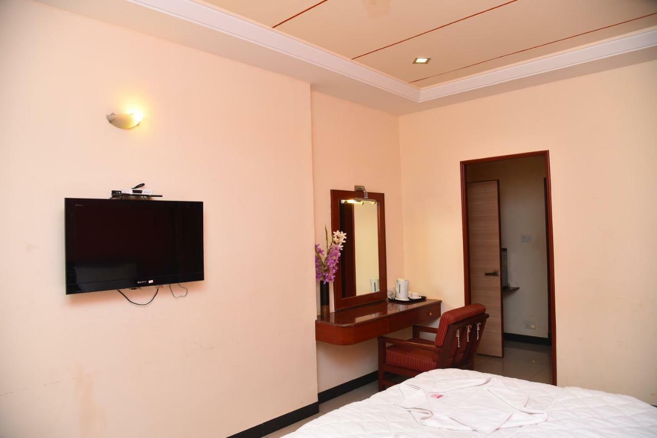 Hotel Subhalakshmi Palace Karaikkudi Exterior photo